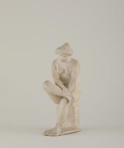 Jeune fille assise se tenant le pied (Maillol)